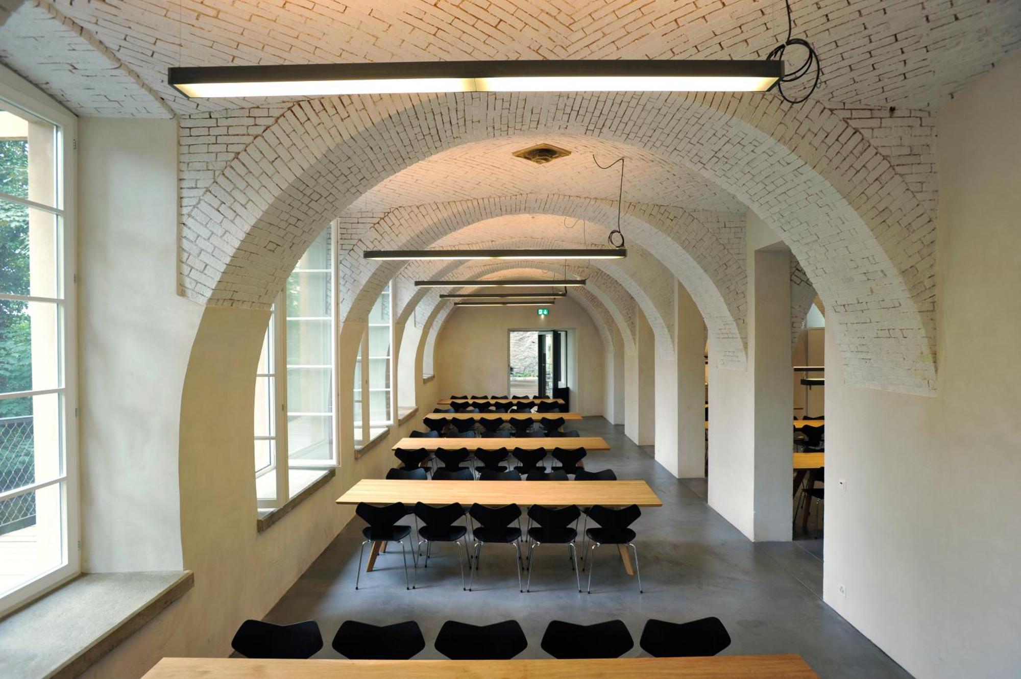 Basel Youth Hostel Екстер'єр фото