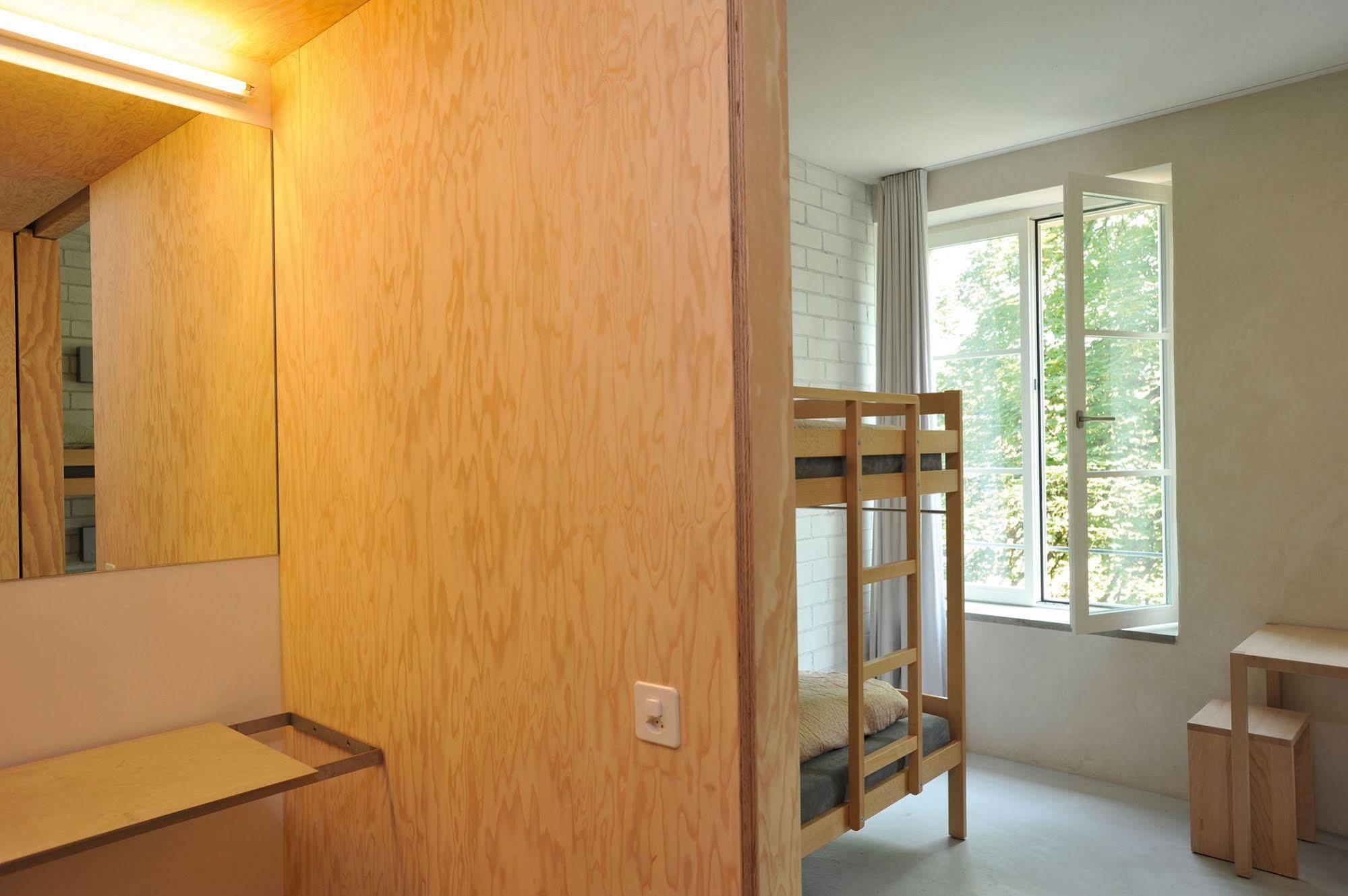 Basel Youth Hostel Екстер'єр фото